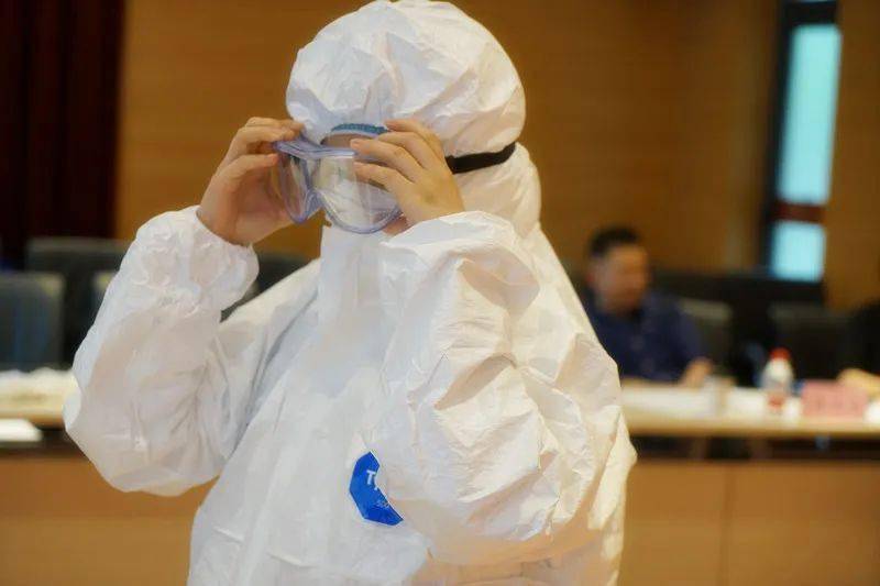 新疆广汇内部会议纪要流出：国际比赛日单刀错失，德甲使命明确，医务组通报恢复