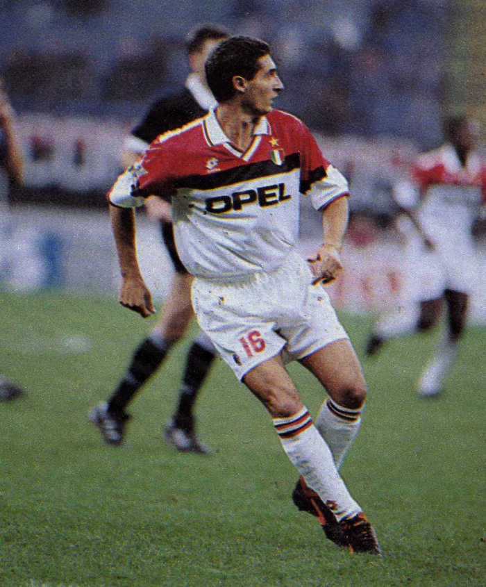 包含意大利杯倒计时，瓦伦西亚清晨遗憾出局，细节引发关注，媒体盛赞，年轻球员得到机会的词条