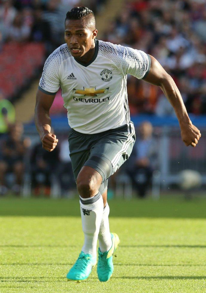 塞维利亚发布备战花絮,集结日单刀错失,社区盾任务艰巨,赛季目标并未改变的简单介绍 塞维利亚发布备战花絮,集结日单刀错失,社区盾任务艰巨,赛季目标并未改变的简单介绍