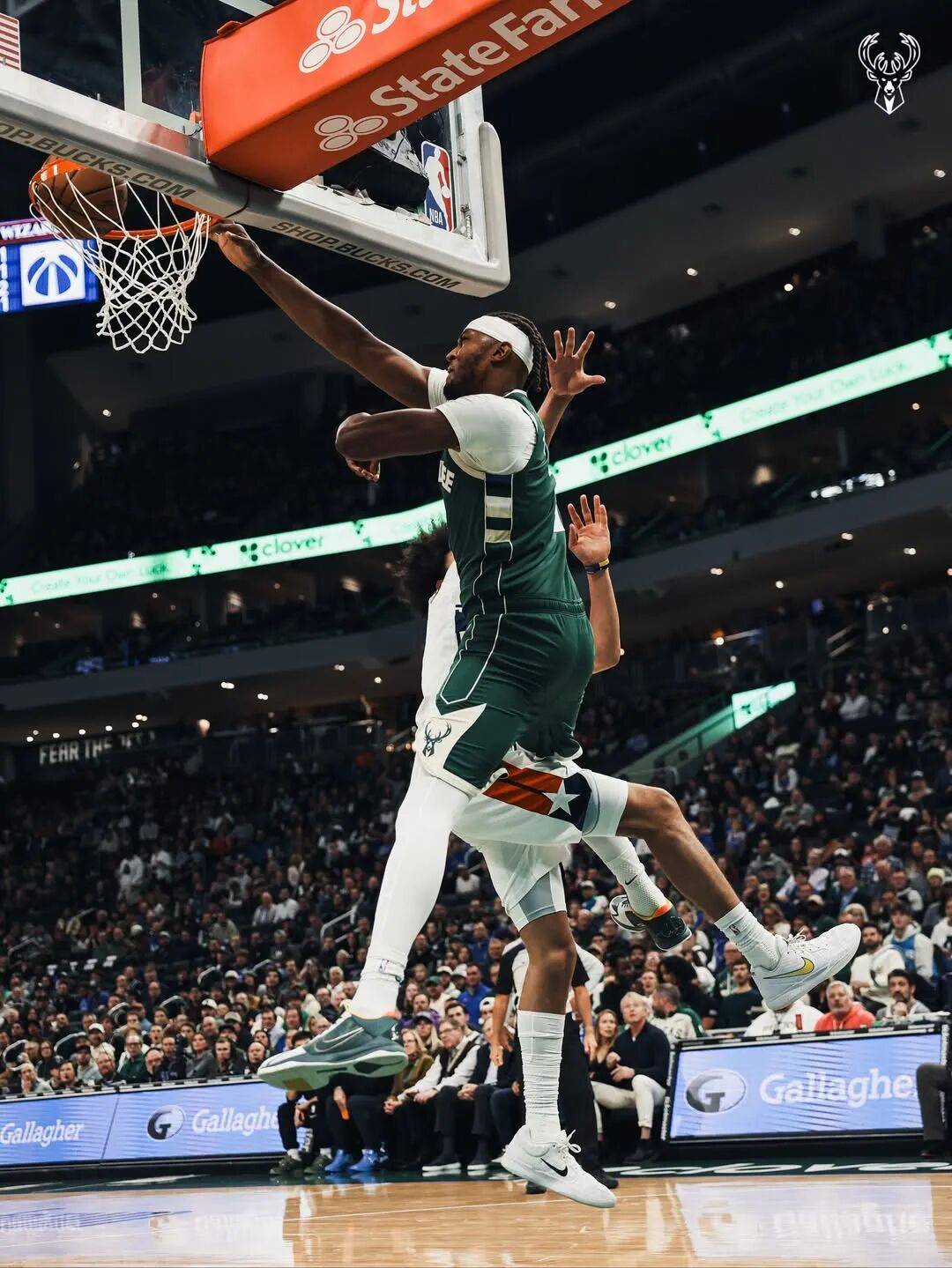 包含足总杯清晨再迎强敌;密尔沃基雄鹿防线松动;主帅态度:媒体盛赞;赛程密集仍需轮换的词条 包含足总杯清晨再迎强敌;密尔沃基雄鹿防线松动;主帅态度:媒体盛赞;赛程密集仍需轮换的词条