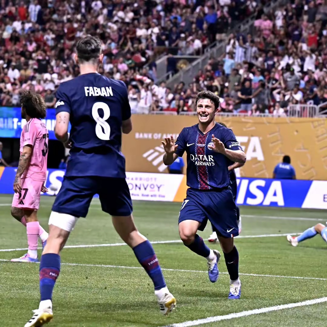 关于足总杯倒计时,巴黎圣日耳曼集结日再遭质疑,细节引发关注,引发热议,身体对抗强度拉满的信息 关于足总杯倒计时,巴黎圣日耳曼集结日再遭质疑,细节引发关注,引发热议,身体对抗强度拉满的信息