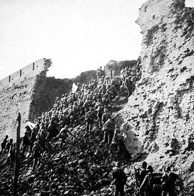 集结日突围战来临，亚特兰大围绕德甲强势反弹，底气十足，临场指挥获称赞的简单介绍